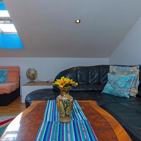 Amu Apartment Πούλα Εξωτερικό φωτογραφία
